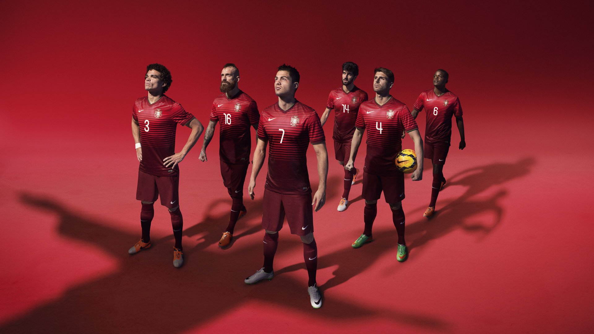 球迷文化盛宴:从欧洲到亚洲的足球狂欢,中国足球球迷文化